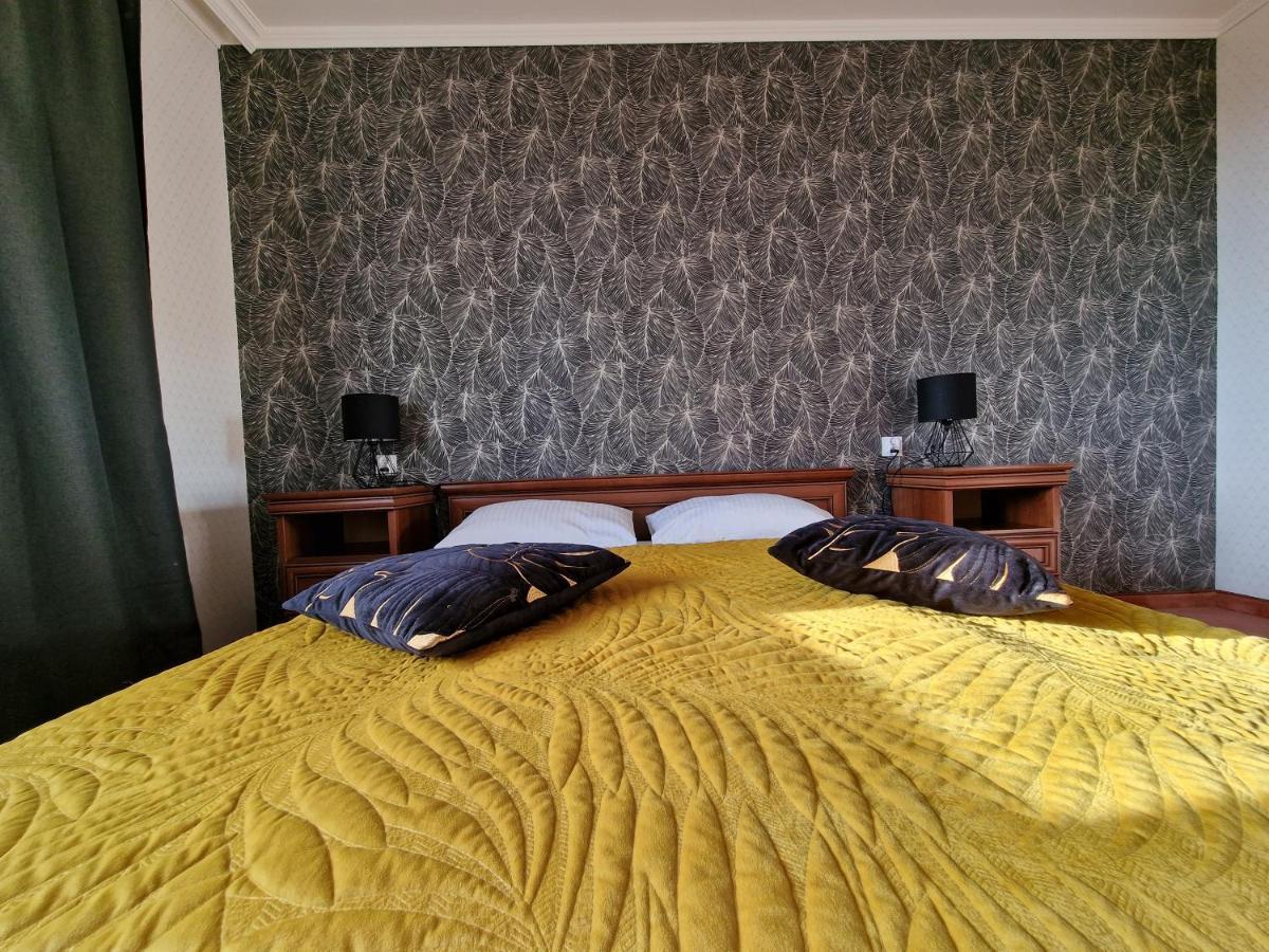 Hotel Podroznik Koszuty Экстерьер фото